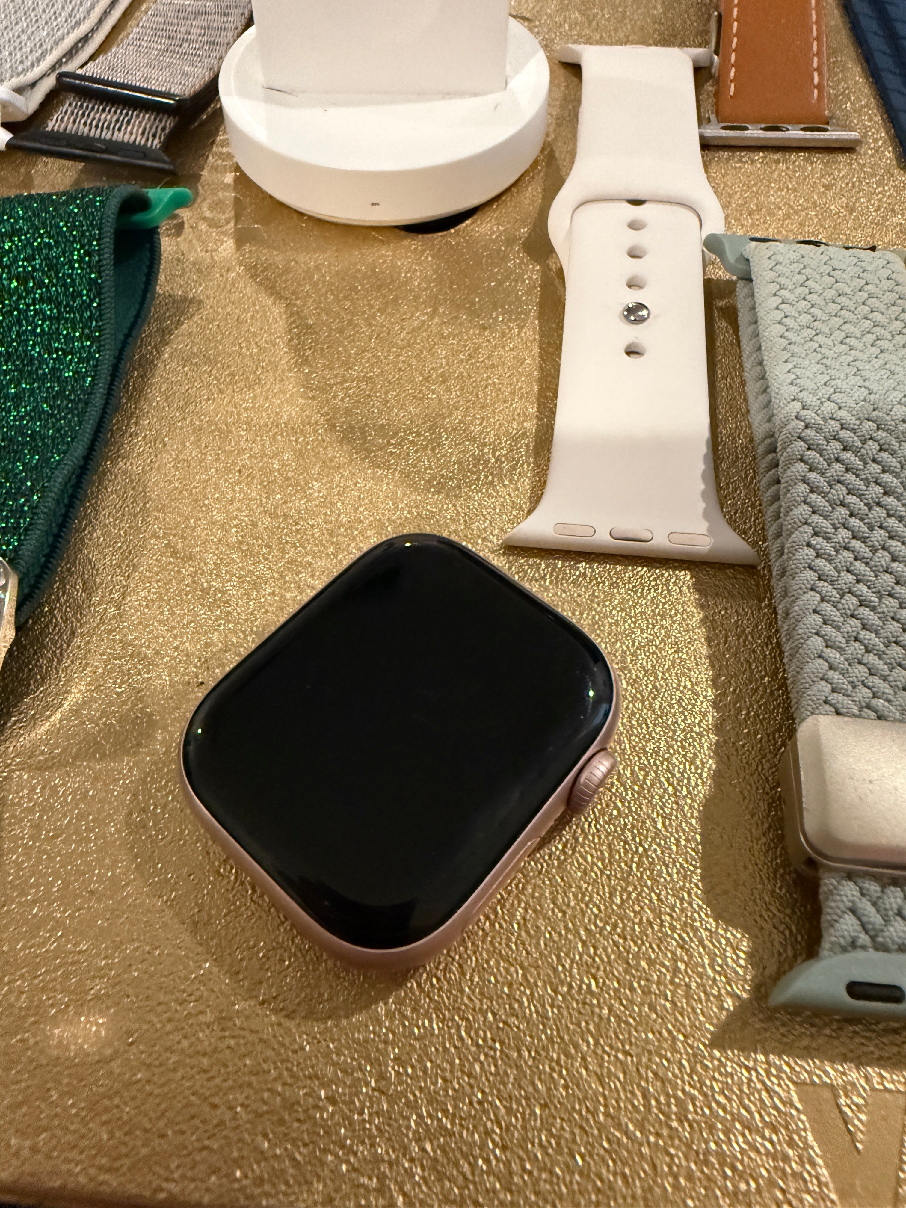 Apple Watch Series 10 42mm GPS + Cellular